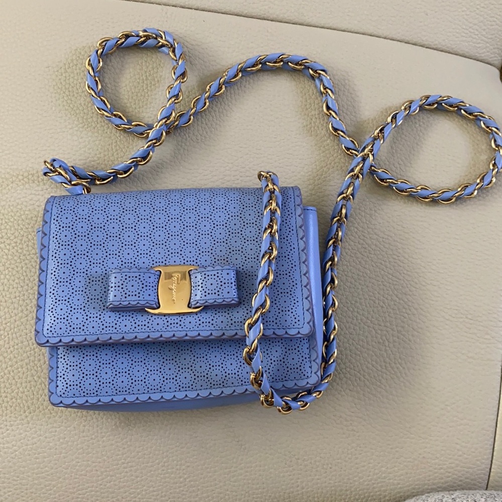 Salvatore Ferragamo Leather VaraGinny CrossbodyBag